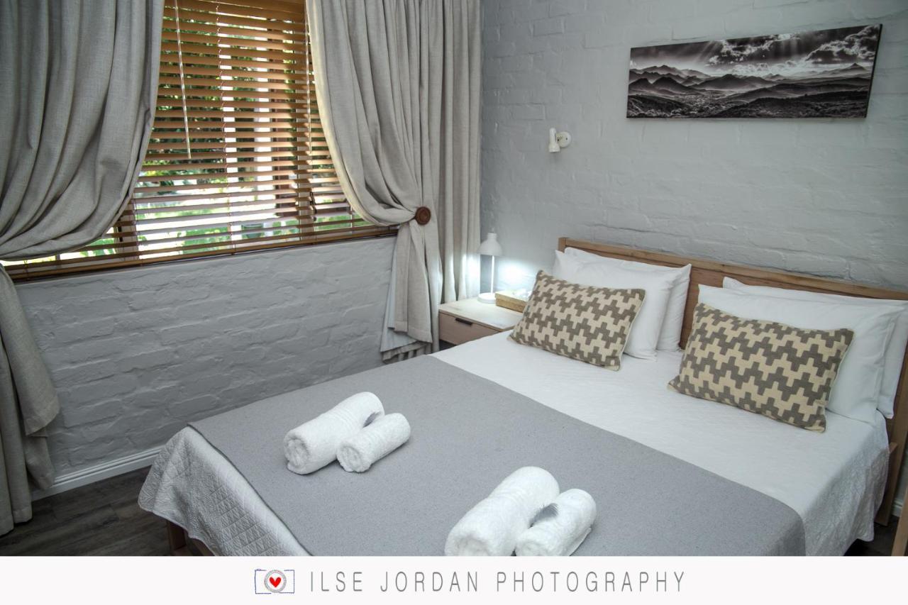 Raw Karoo Guest House Оудсхорн Экстерьер фото